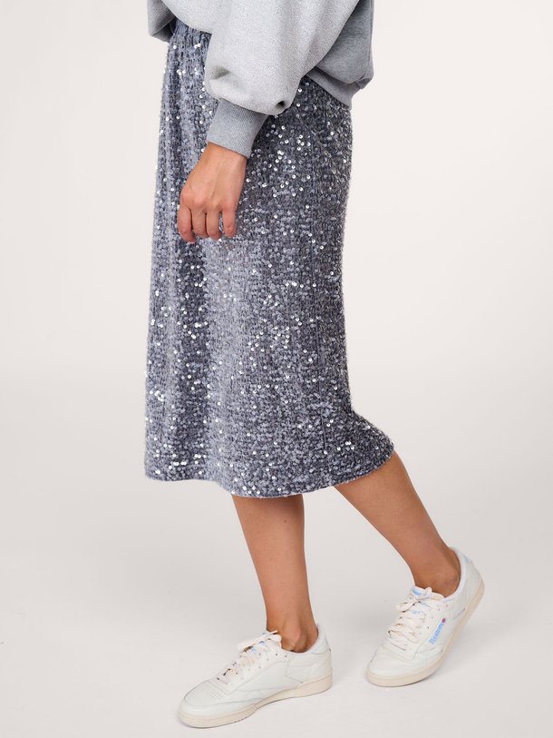Ontdek de Geweven pailletten rok van Summum in de kleur grijs bij Orangebag. Op werkdagen voor 21:45 besteld, morgen in huis.