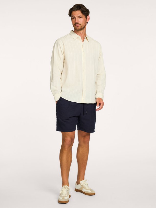 Profuomo Short Sprtcrd Navy Ontdek de SHORT SPRTCRD NAVY van Profuomo bij Orangebag. Op werkdagen voor 21:45 besteld, morgen in huis.