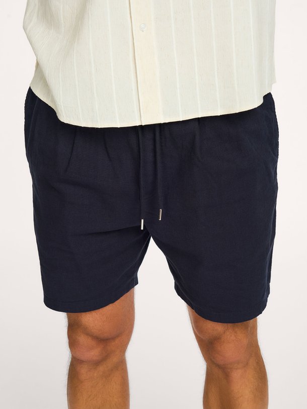 Profuomo Short Sprtcrd Navy Ontdek de SHORT SPRTCRD NAVY van Profuomo bij Orangebag. Op werkdagen voor 21:45 besteld, morgen in huis.
