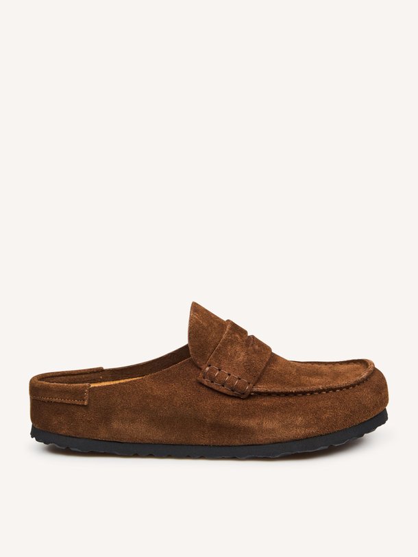 Ontdek de Naples suède instappers van Birkenstock in de kleur Donkerbruin bij Orangebag. Op werkdagen voor 21:45 besteld, morgen in huis.