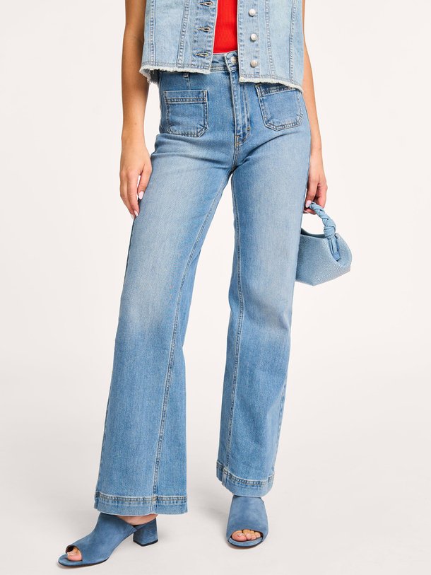 Ontdek de High waist flared fit stretch jeans van Summum in de kleur blauw bij Orangebag. Op werkdagen voor 21:45 besteld, morgen in huis.