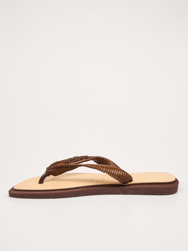 Ontdek de HAV.TOP SQUARE FUSION van Havaianas bij Orangebag. Op werkdagen voor 21:45 besteld, morgen in huis.
