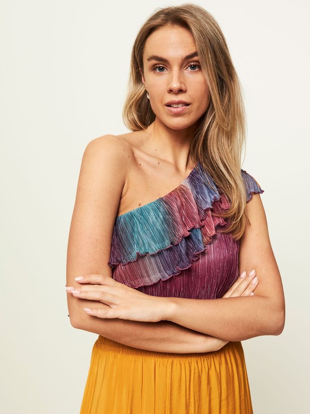 Ontdek de Disco geweven one shoulder top van Dante 6 in de kleur paars bij Orangebag. Op werkdagen voor 21:45 besteld, morgen in huis.