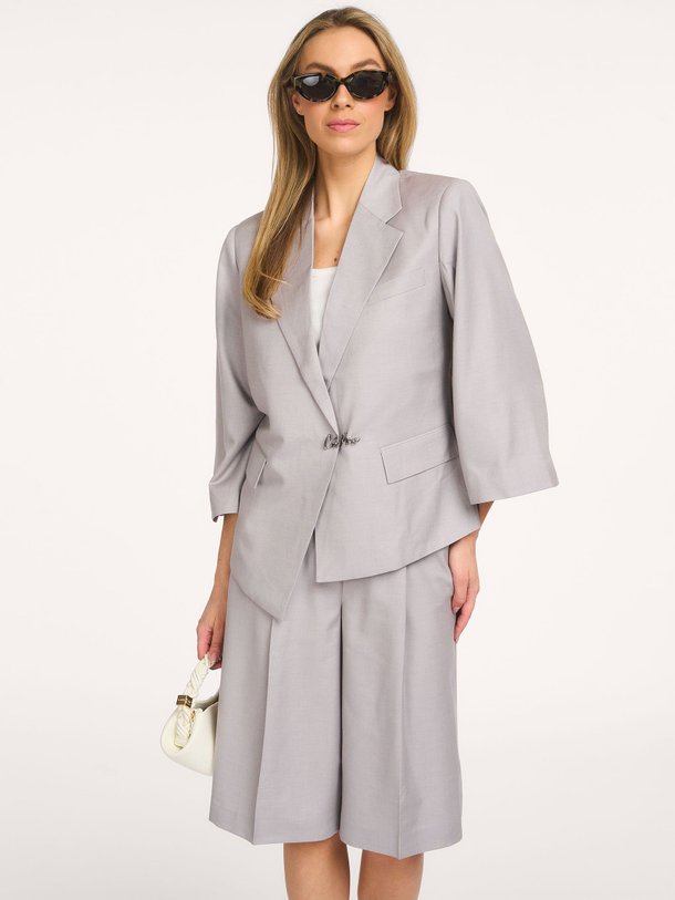 Ontdek de Tenna, lyocellmix blazer van Copenhagen Muse bij Orangebag. Op werkdagen voor 21:45 besteld, morgen in huis.