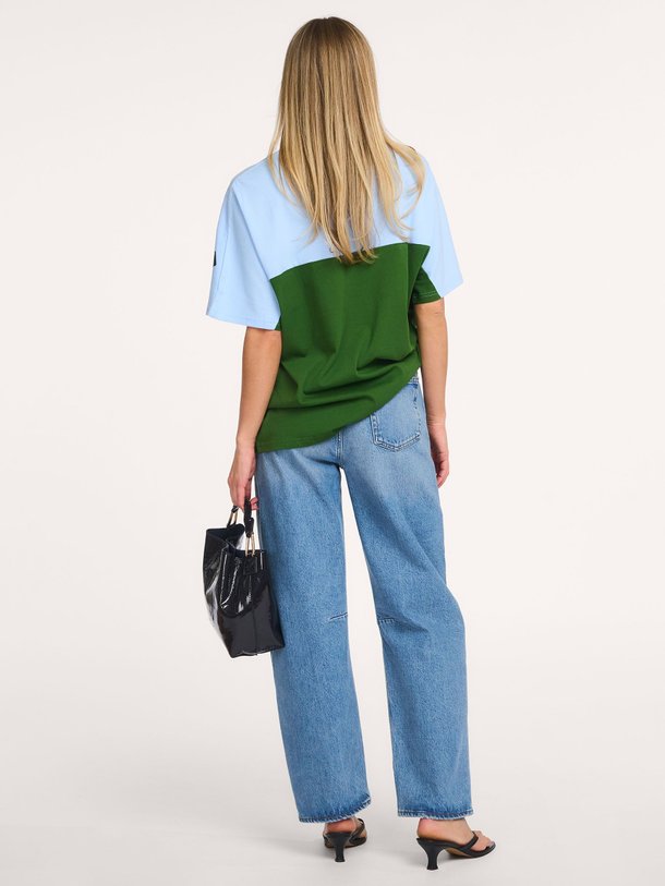 Ontdek de Jega katoenen T-shirt met print van Essentiel Antwerp in de kleur Blauw bij Orangebag. Op werkdagen voor 21:45 besteld, morgen in huis.