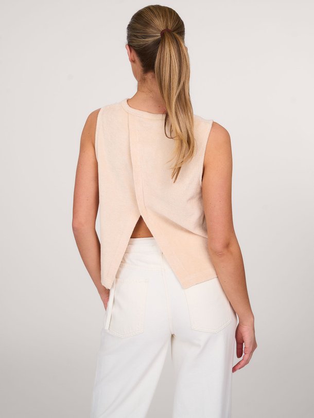 Ontdek de Veronica organic cotton badstof top van Alchemist in de kleur ecru bij Orangebag. Op werkdagen voor 21:45 besteld, morgen in huis.