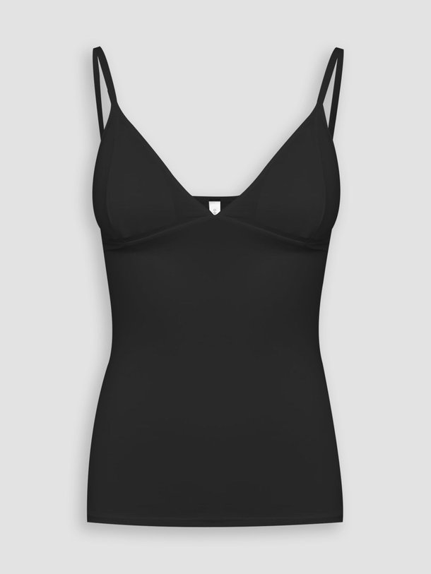 Ontdek de Cami elastische shapewear top van Gestuz in de kleur zwart bij Orangebag. Op werkdagen voor 21:45 besteld, morgen in huis.