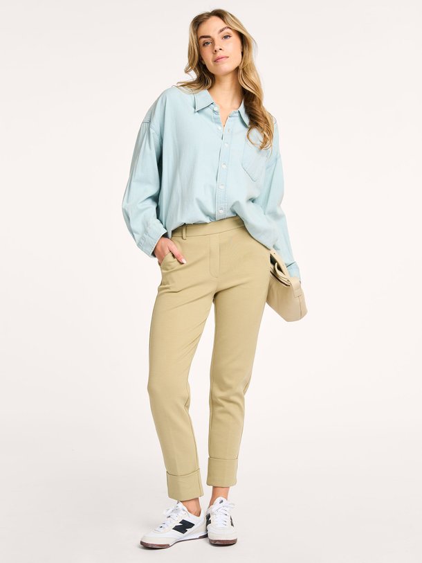 Ontdek de Katoenmix broek van Yaya in de kleur lichtgroen bij Orangebag. Op werkdagen voor 21:45 besteld, morgen in huis.