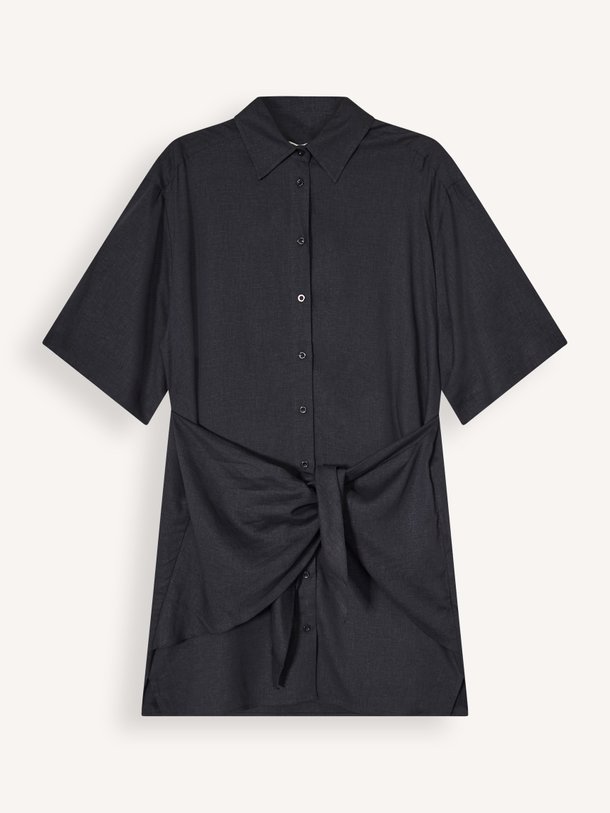 Ontdek de Laria Dress van Second Female bij Orangebag. Op werkdagen voor 21:45 besteld, morgen in huis.
