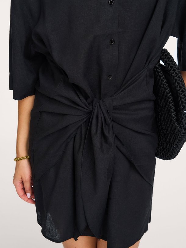 Ontdek de Laria Dress van Second Female bij Orangebag. Op werkdagen voor 21:45 besteld, morgen in huis.