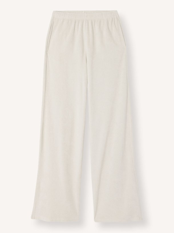 Ontdek de Fuxow katoenen badstof broek van American Vintage in de kleur Off-white bij Orangebag. Op werkdagen voor 21:45 besteld, morgen in huis.