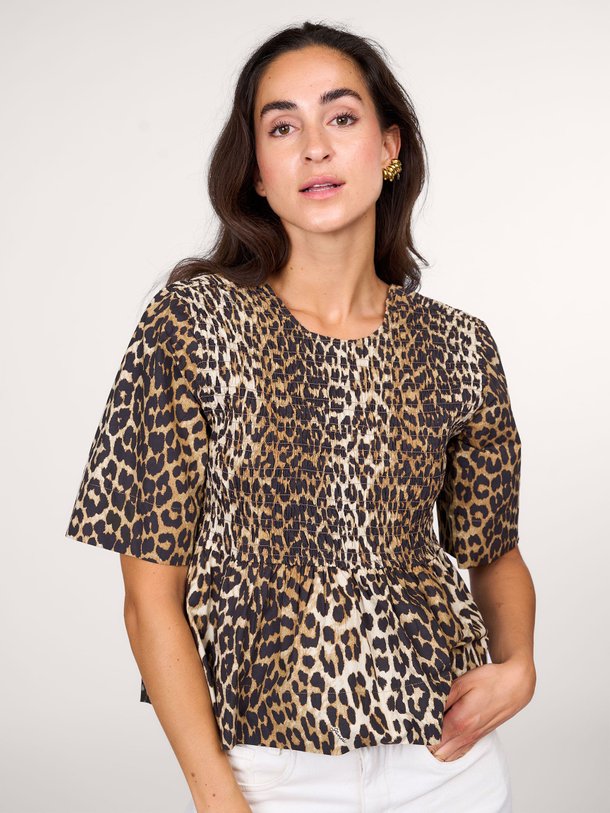 Ontdek de Organic cotton gesmockte leopard top van Ganni in de kleur camel bij Orangebag. Op werkdagen voor 21:45 besteld, morgen in huis.