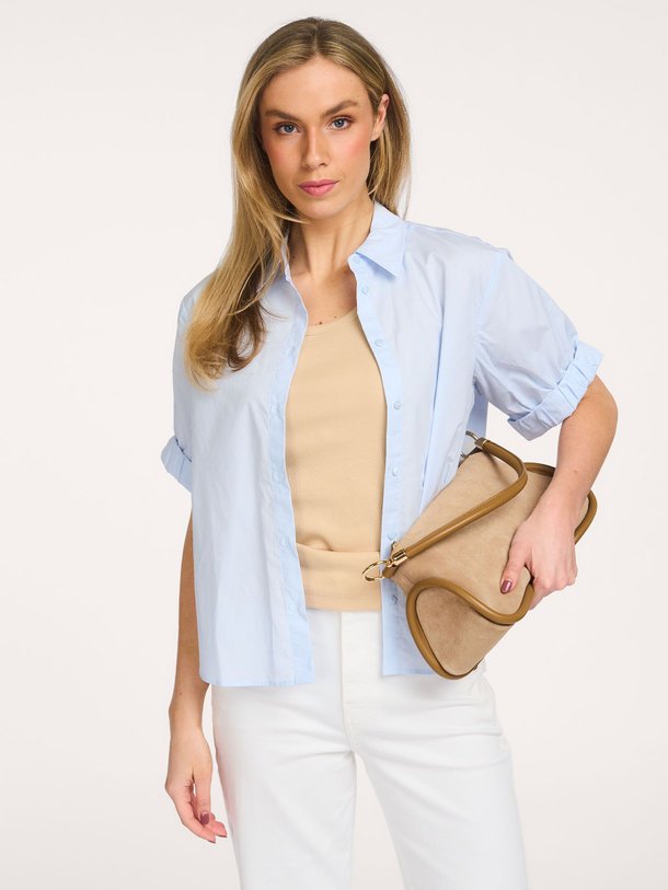 Ontdek de Katoenen blouse van Yaya in de kleur Lichtblauw bij Orangebag. Op werkdagen voor 21:45 besteld, morgen in huis.