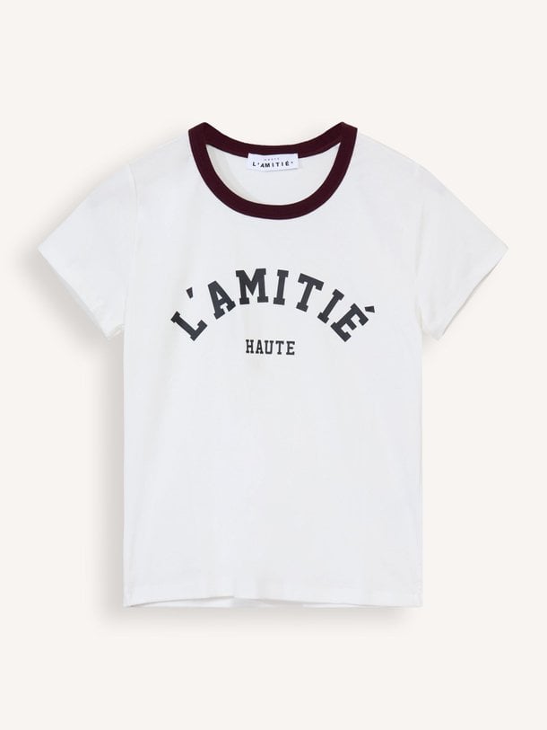 Haute L'Amitié Katoenmix Logo T-Shirt - Wit Ontdek de Katoenmix logo T-shirt van Haute L'Amitié in de kleur wit bij Orangebag. Op werkdagen voor 21:45 besteld, morgen in huis.
