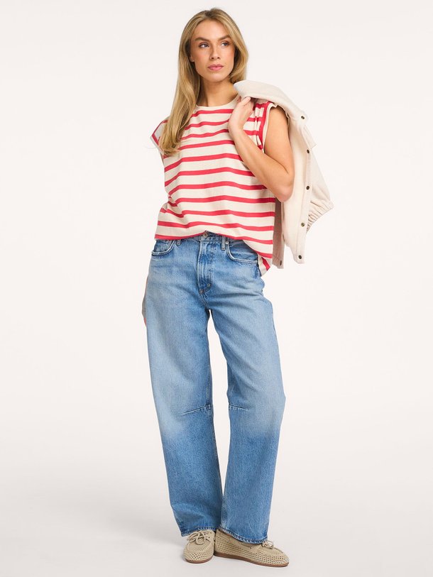 Ontdek de Tobi katoenmix gestreepte top van By-Bar in de kleur Rood bij Orangebag. Op werkdagen voor 21:45 besteld, morgen in huis.