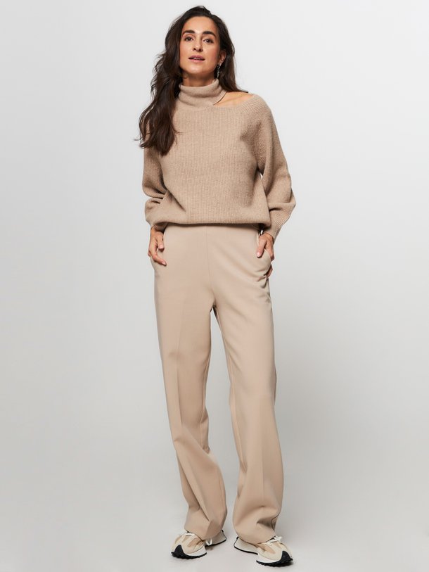 Ontdek de Flo viscosemix wide leg broek van Club L`avenir in de kleur zand bij Orangebag. Op werkdagen voor 21:45 besteld, morgen in huis.