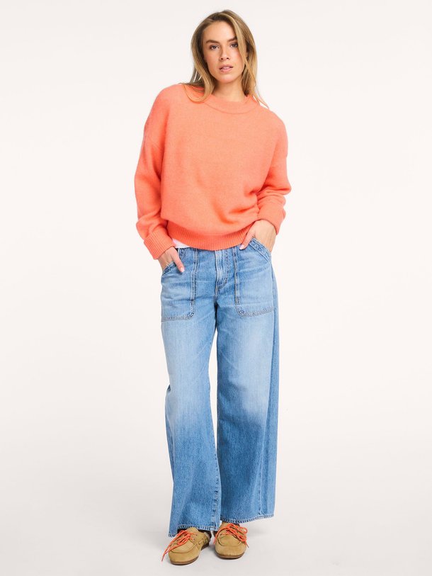 Ontdek de Vitow alpacamix trui van American Vintage in de kleur Zalm bij Orangebag. Op werkdagen voor 21:45 besteld, morgen in huis.