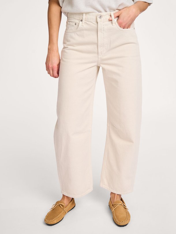 Ontdek de Miro mid waist barrel fit non-stretch jeans van Citizens of Humanity in de kleur ecru bij Orangebag. Op werkdagen voor 21:45 besteld, morgen in huis.