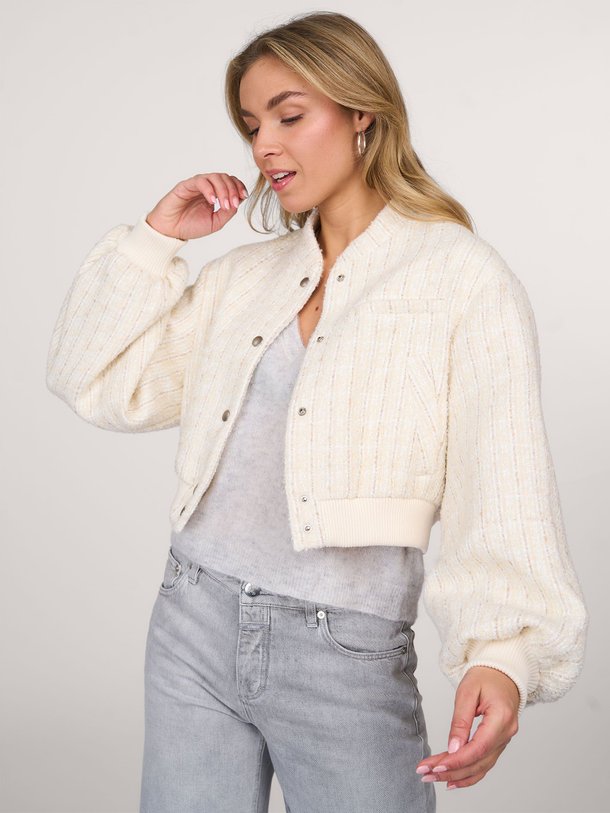 Ontdek de Zofya wolmix tweed jasje met dessin van Studio AR in de kleur ecru bij Orangebag. Op werkdagen voor 21:45 besteld, morgen in huis.