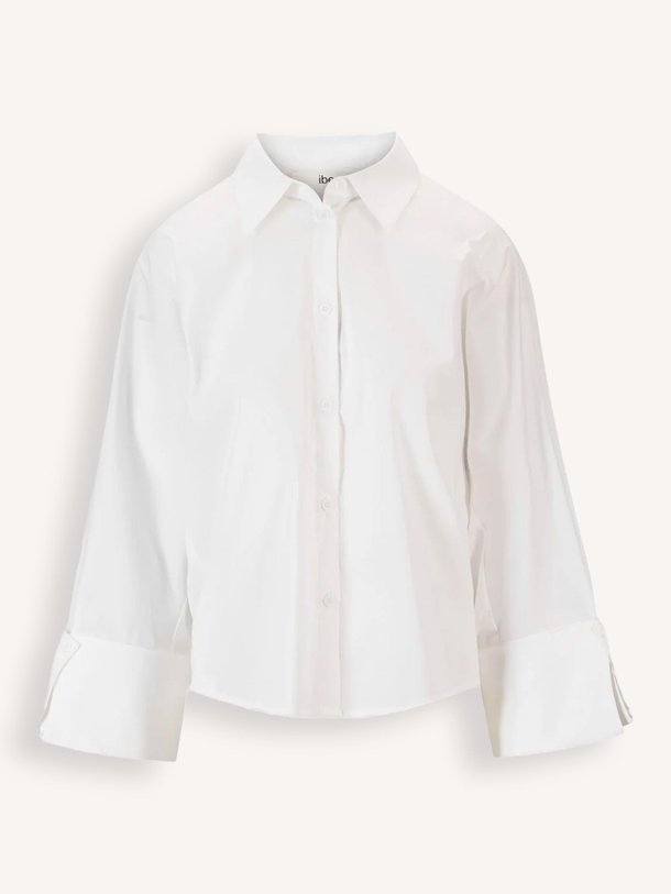 Ontdek de Atari katoenmix blouse van Iben in de kleur wit bij Orangebag. Op werkdagen voor 21:45 besteld, morgen in huis.
