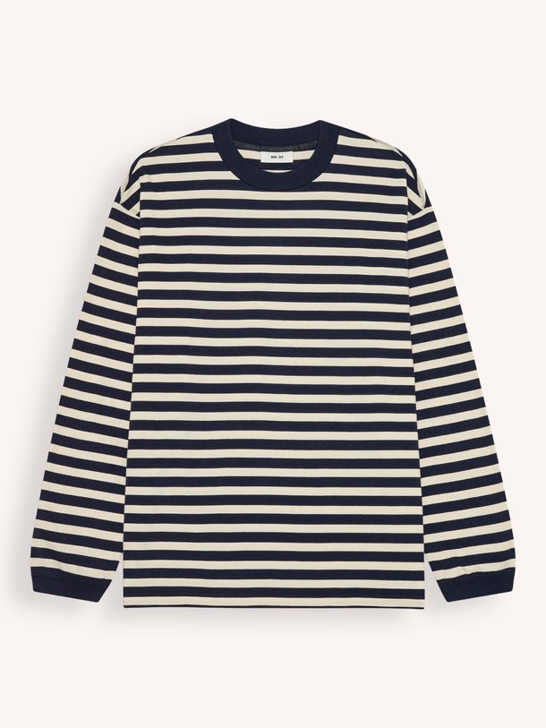 Ontdek de Lionel katoenen gestreepte longsleeve van NN.07 in de kleur Donkerblauw bij Orangebag. Op werkdagen voor 21:45 besteld, morgen in huis.