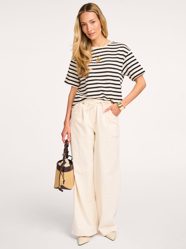 Ontdek de Moon high waist loose fit stretch jeans van Knit-ted in de kleur crème bij Orangebag. Op werkdagen voor 21:45 besteld, morgen in huis.