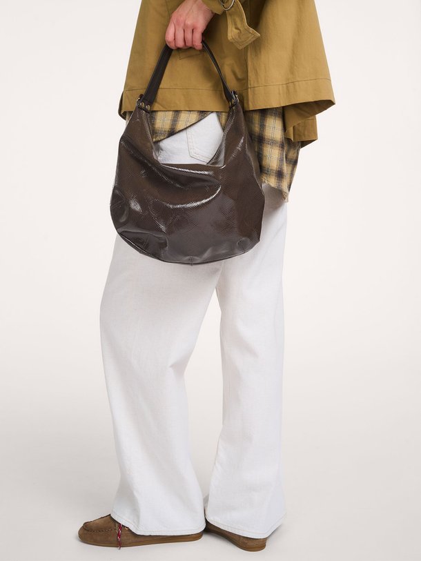 Ontdek de Souplex lederen schoudertas van Bellerose in de kleur Grijsgroen bij Orangebag. Op werkdagen voor 21:45 besteld, morgen in huis.