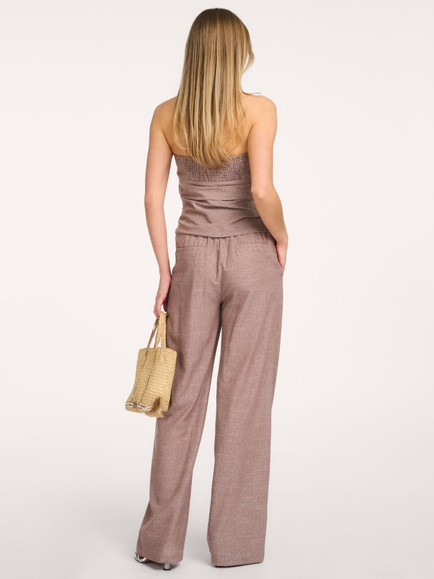 Ontdek de Jiho katoenmix strapless top van Co'Couture in de kleur Lichtbruin bij Orangebag. Op werkdagen voor 21:45 besteld, morgen in huis.