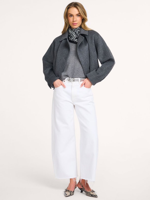 Ontdek de Dumb Love lederen snake dessin slingbacks van Rotue in de kleur Zwart bij Orangebag. Op werkdagen voor 21:45 besteld, morgen in huis.