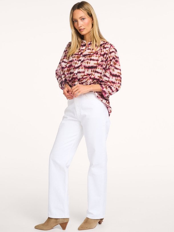 Ontdek de Douwina katoenen tie-dye blouse van La Fee Maraboutee in de kleur Bordeauxrood bij Orangebag. Op werkdagen voor 21:45 besteld, morgen in huis.