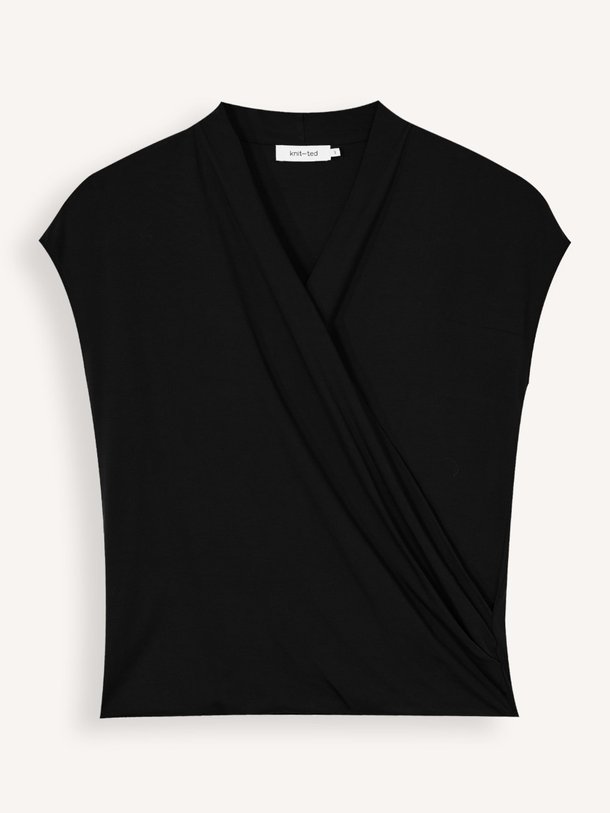 Ontdek de Jet jersey top van Knit-ted in de kleur Zwart bij Orangebag. Op werkdagen voor 21:45 besteld, morgen in huis.