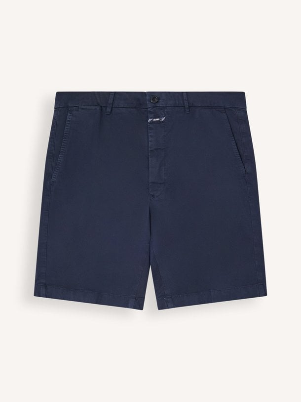 Ontdek de Organic cotton chino short van Closed in de kleur Donkerblauw bij Orangebag. Op werkdagen voor 21:45 besteld, morgen in huis.