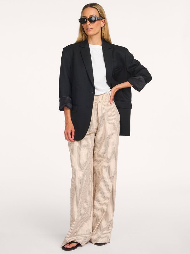 Ontdek de Cilyes, katoenmix broek van Ruby Tuesday bij Orangebag. Op werkdagen voor 21:45 besteld, morgen in huis.