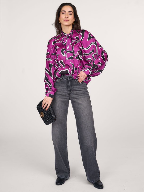 Ontdek de Paulette geweven blouse met print van Studio Anneloes in de kleur fuchsia bij Orangebag. Op werkdagen voor 21:45 besteld, morgen in huis.