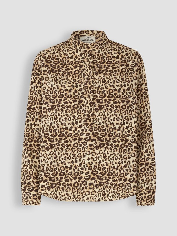 Ontdek de Rosie katoenmix top met print van Mads Norgaard in de kleur bruin bij Orangebag. Op werkdagen voor 21:45 besteld, morgen in huis.