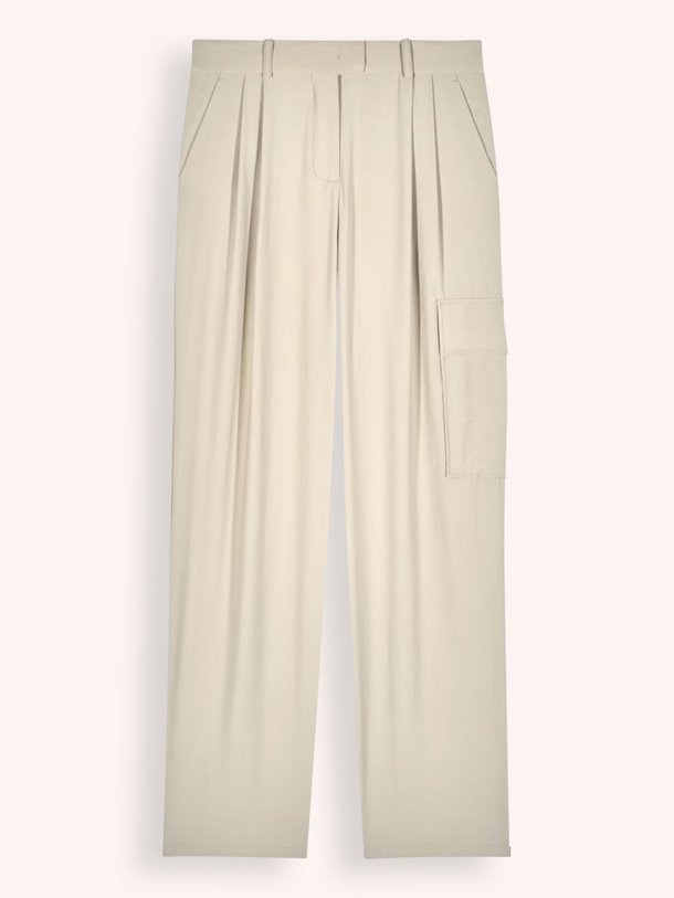 Ontdek de Loik modalmix cargo broek van ba-sh in de kleur zand bij Orangebag. Op werkdagen voor 21:45 besteld, morgen in huis.