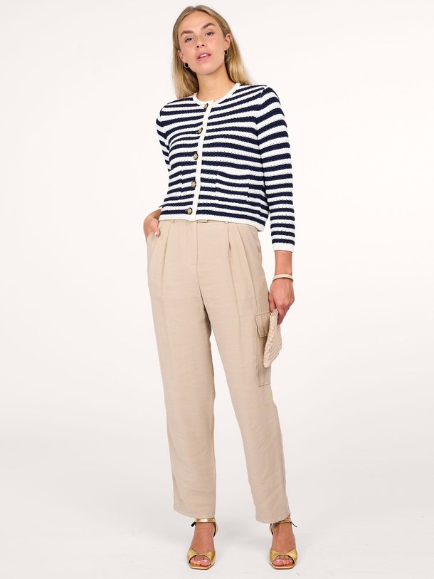 Ontdek de Loik modalmix cargo broek van ba-sh in de kleur zand bij Orangebag. Op werkdagen voor 21:45 besteld, morgen in huis.