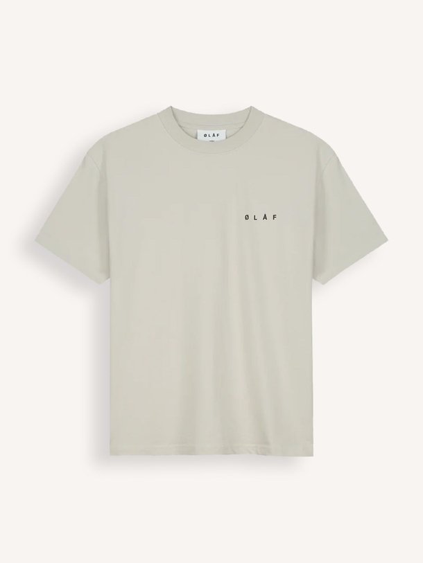 Ontdek de katoenen logo T-shirt van OLAF in de kleur zand bij Orangebag. Op werkdagen voor 21:45 besteld, morgen in huis.
