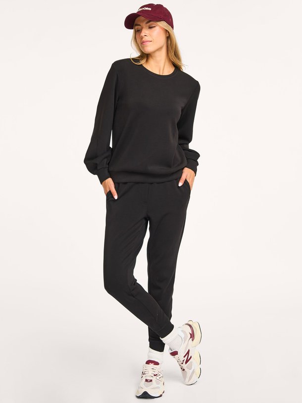 Ontdek de Modalmix super soft joggingbroek van My Essential Wardrobe in de kleur zwart bij Orangebag. Op werkdagen voor 21:45 besteld, morgen in huis.