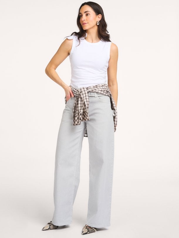 Baum und Pferdgarten Jone organic cotton top met applicatie - Wit Ontdek de Jone organic cotton top met applicatie van Baum und Pferdgarten in de kleur Wit bij Orangebag. Op werkdagen voor 21:45 besteld, morgen in huis.