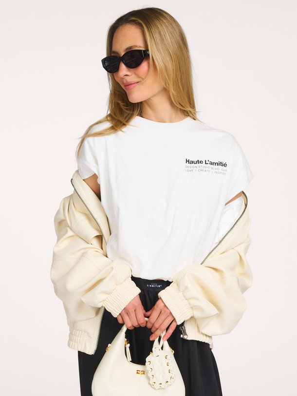 Ontdek de Noma katoenen T-shirt van Haute L'Amitié in de kleur Wit bij Orangebag. Op werkdagen voor 21:45 besteld, morgen in huis.