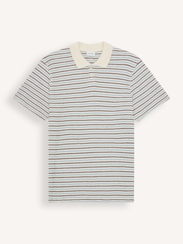 Ontdek de Knitted Stripe Polo van Les Deux bij Orangebag. Op werkdagen voor 21:45 besteld, morgen in huis.