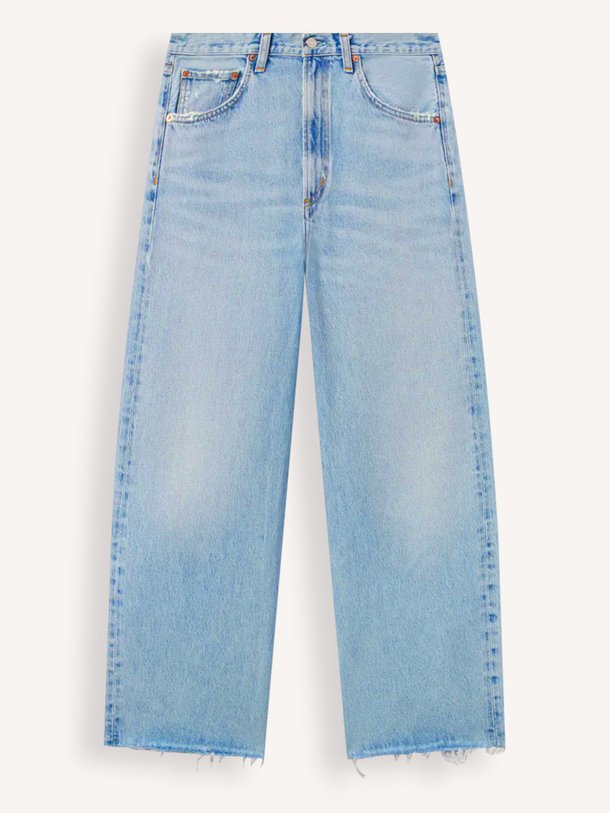 Ontdek de Low curve loose fit cropped non-stretch jeans van Agolde in de kleur Lichtblauw bij Orangebag. Op werkdagen voor 21:45 besteld, morgen in huis.