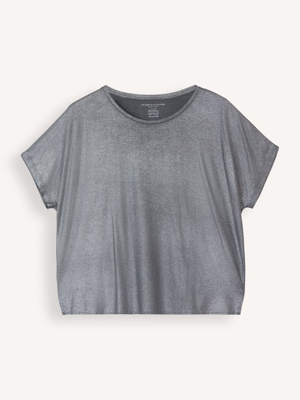 Majestic Filatures M014 Viscosemix T-Shirt Met Lurex - Zilverkleur Ontdek de M014 Viscosemix T-shirt met lurex van Majestic Filatures in de kleur zilverkleur bij Orangebag. Op werkdagen voor 21:45 besteld, morgen in huis.