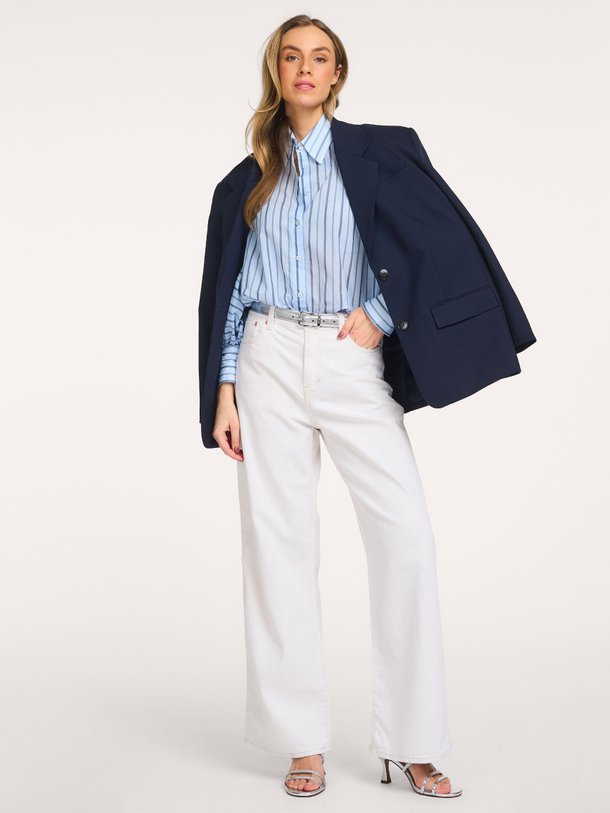 Ontdek de Antonia katoenen voile blouse met strepen van So Sue in de kleur Blauw bij Orangebag. Op werkdagen voor 21:45 besteld, morgen in huis.