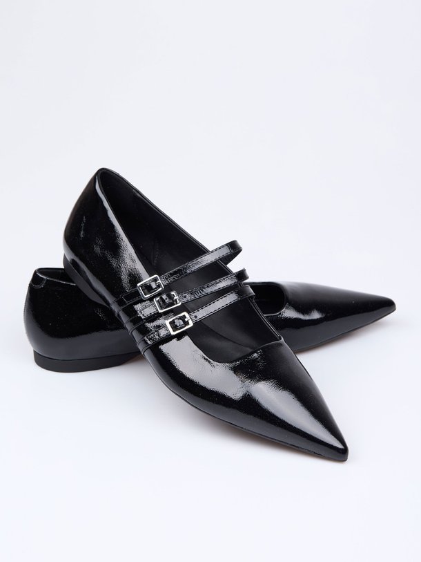 Ontdek de Hermine laklederen ballerina's van Vagabond Shoemakers in de kleur zwart bij Orangebag. Op werkdagen voor 21:45 besteld, morgen in huis.