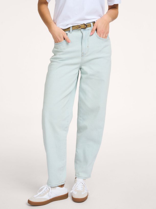 Ontdek de Mid waist barrel fit stretch jeans van Yaya in de kleur Lichtblauw bij Orangebag. Op werkdagen voor 21:45 besteld, morgen in huis.