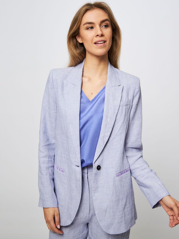 Ontdek de Linnen gemêleerde blazer van forte_forte in de kleur lila bij Orangebag. Op werkdagen voor 21:45 besteld, morgen in huis.