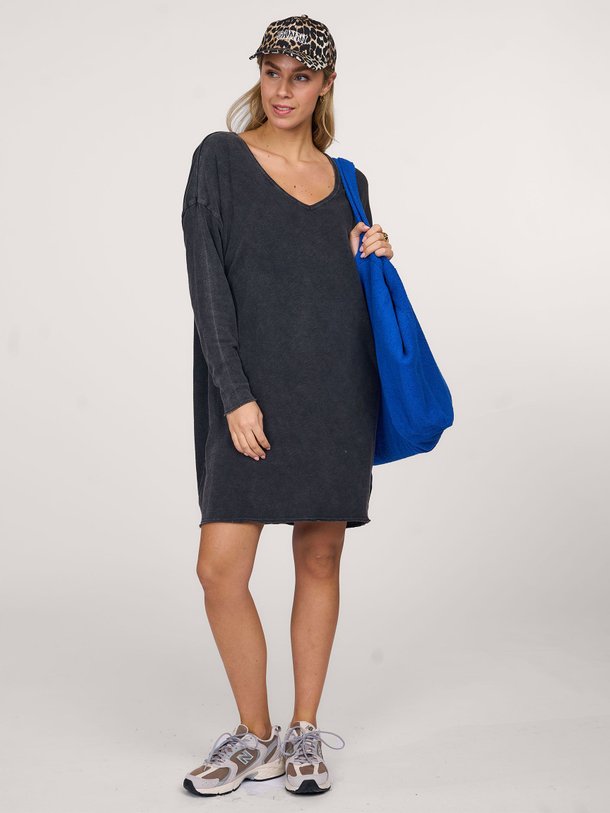 Ontdek de Sonoma katoenen jurk van American Vintage in de kleur antraciet bij Orangebag. Op werkdagen voor 21:45 besteld, morgen in huis.