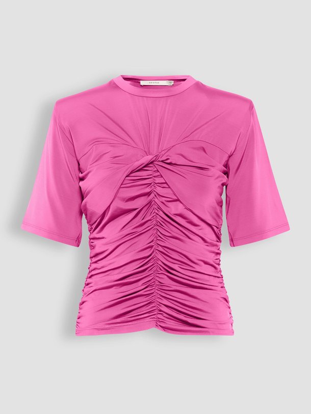 Ontdek de Asha viscose mix top van Gestuz in de kleur roze bij Orangebag. Op werkdagen voor 21:45 besteld, morgen in huis.